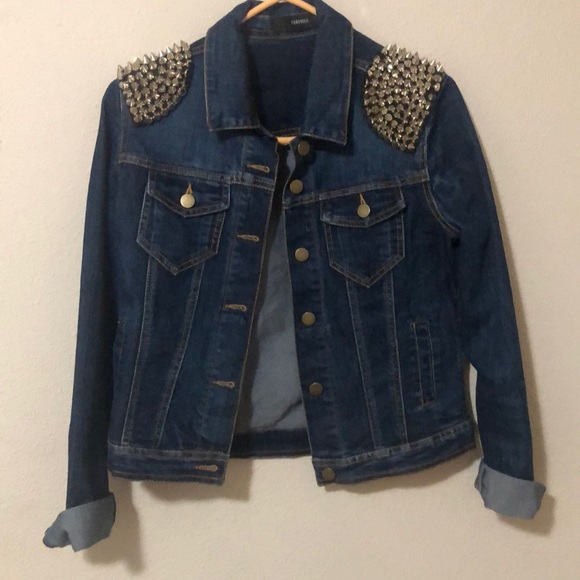 Stud jean jacket - Picture 1 of 4